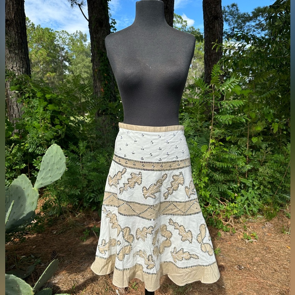 BCBGMaxazria New w Tags Sequin Embroidered A Line Skirt White Beige Lined Cotton